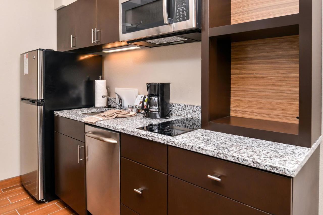 Towneplace Suites By Marriott Charleston-West Ashley Exteriör bild