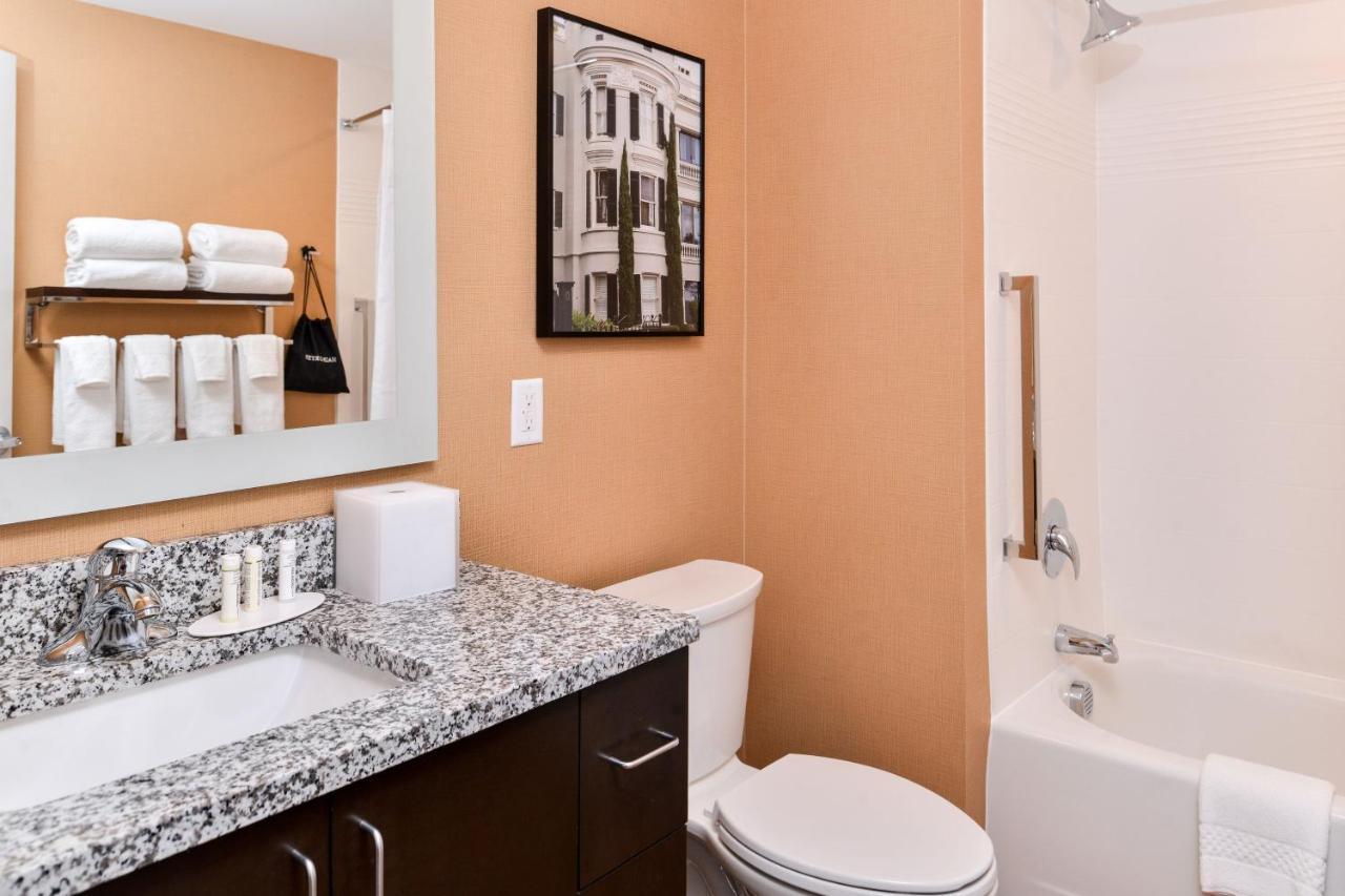 Towneplace Suites By Marriott Charleston-West Ashley Exteriör bild