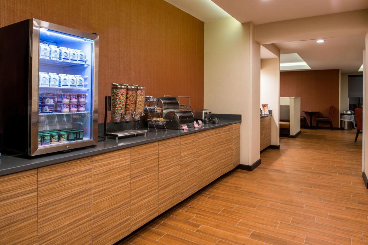 Towneplace Suites By Marriott Charleston-West Ashley Exteriör bild